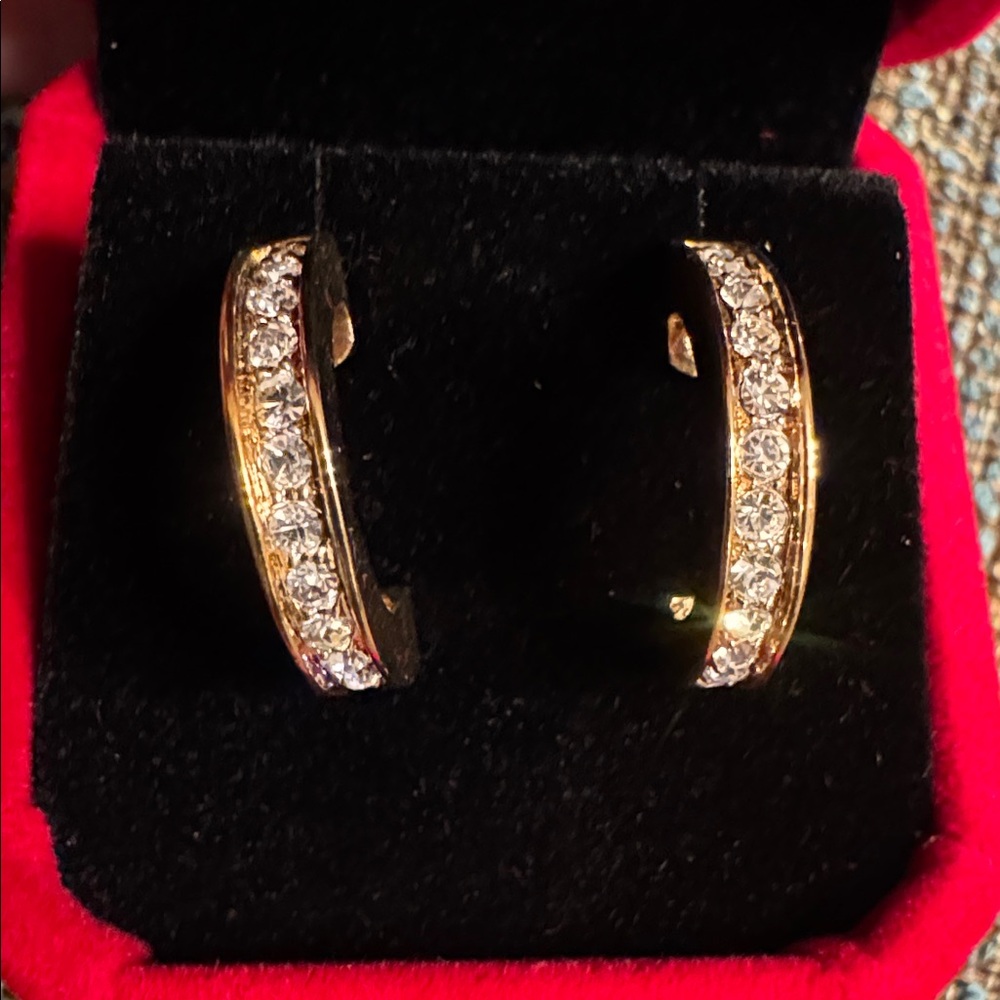 3064 Swarovski Crystal Elements Post Earrings - image 3